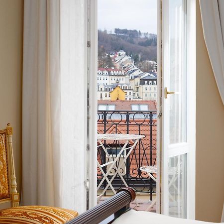 Appartement Rezidence Makart à Karlovy Vary Extérieur photo