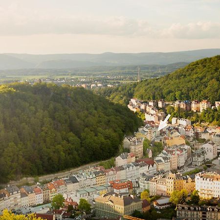 Appartement Rezidence Makart à Karlovy Vary Extérieur photo
