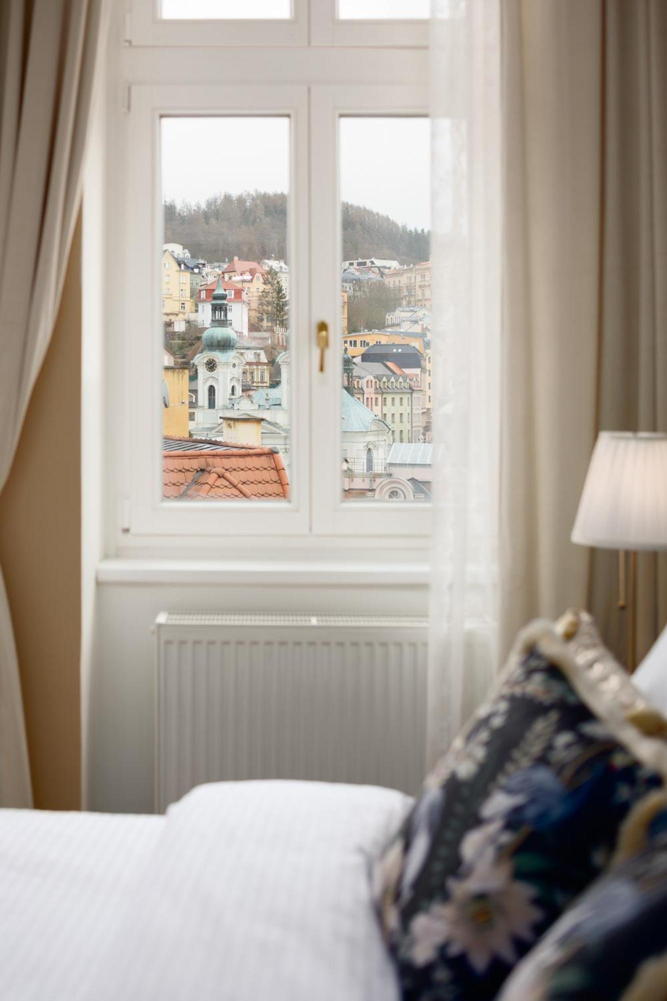 Appartement Rezidence Makart à Karlovy Vary Extérieur photo