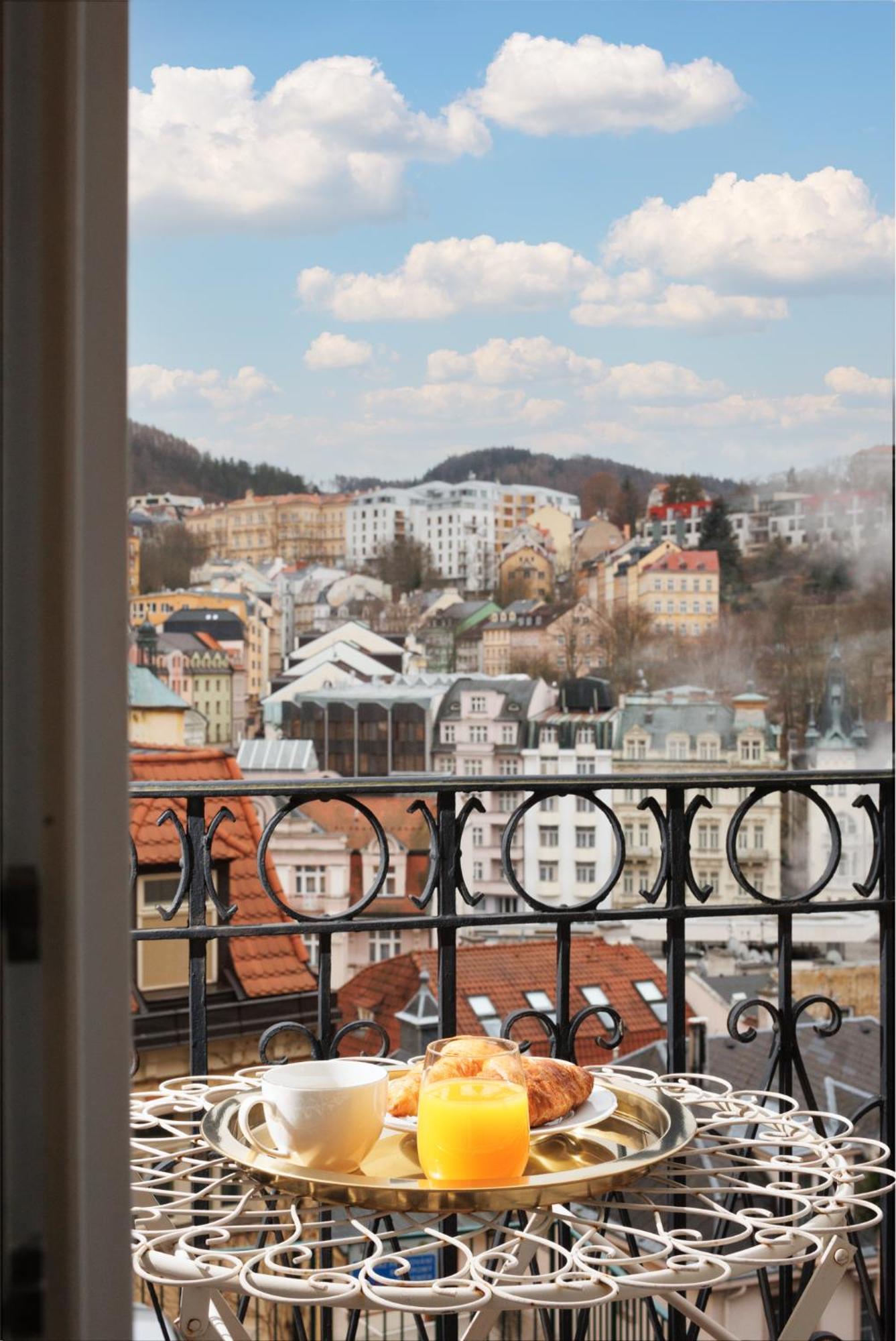 Appartement Rezidence Makart à Karlovy Vary Extérieur photo