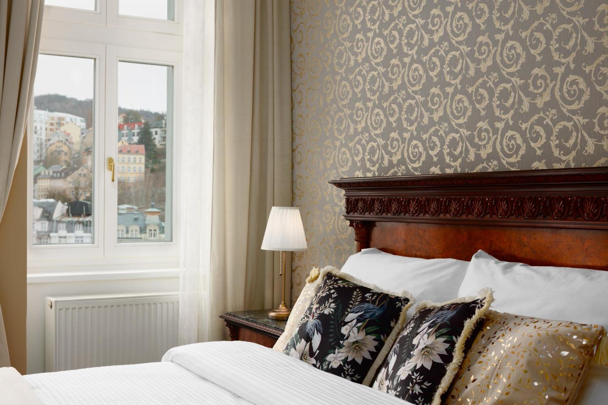 Appartement Rezidence Makart à Karlovy Vary Extérieur photo