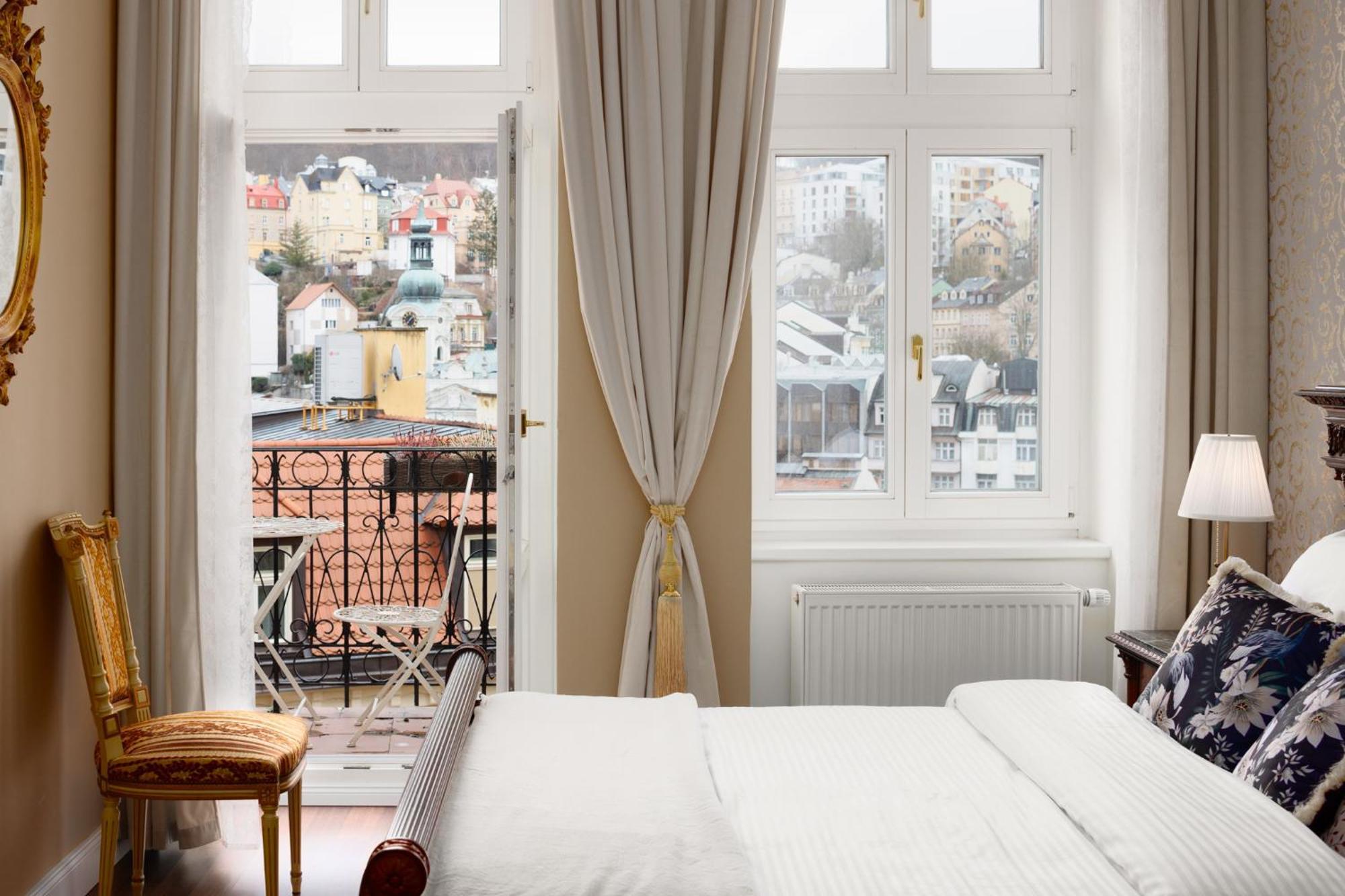 Appartement Rezidence Makart à Karlovy Vary Extérieur photo