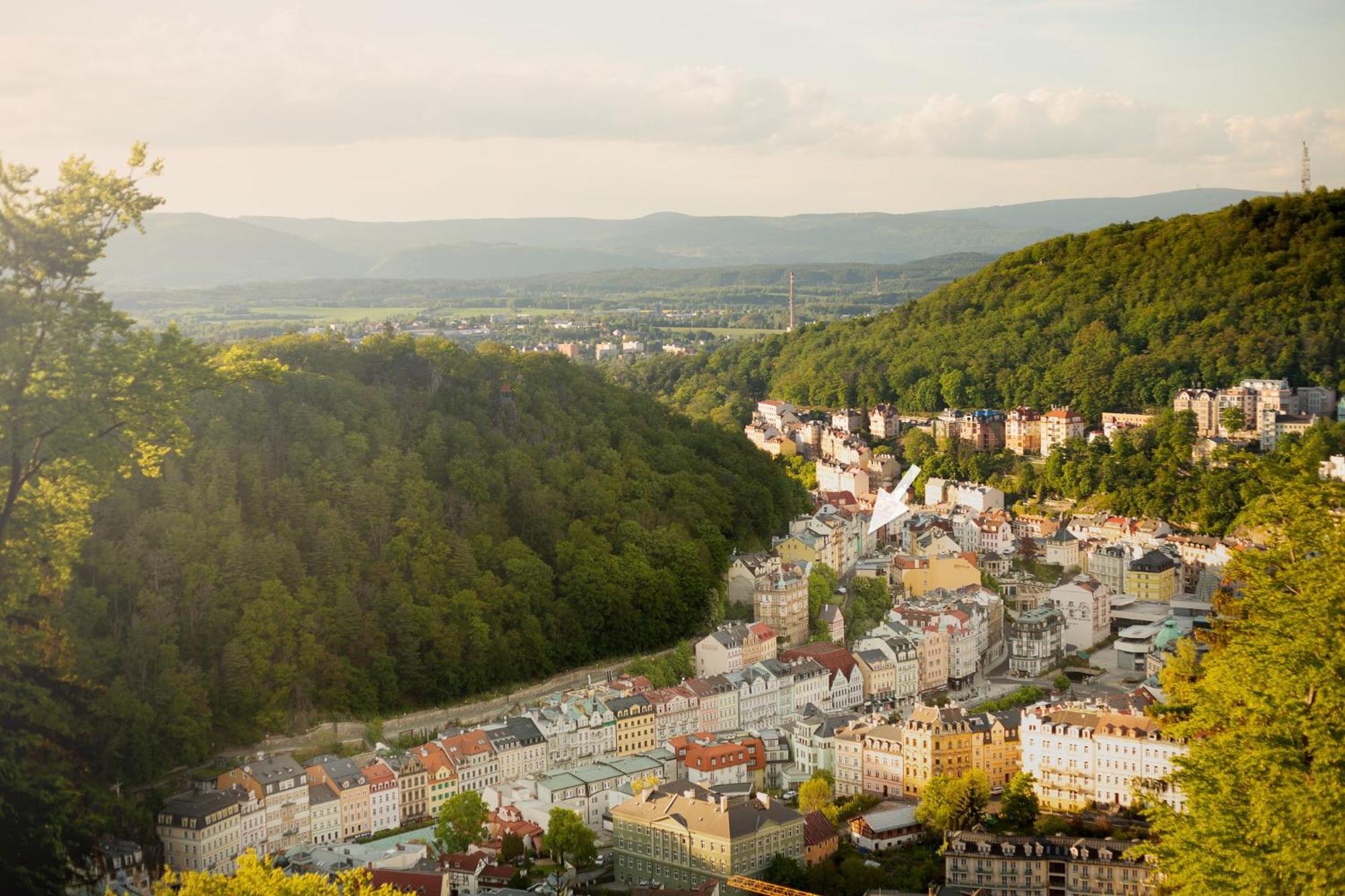 Appartement Rezidence Makart à Karlovy Vary Extérieur photo